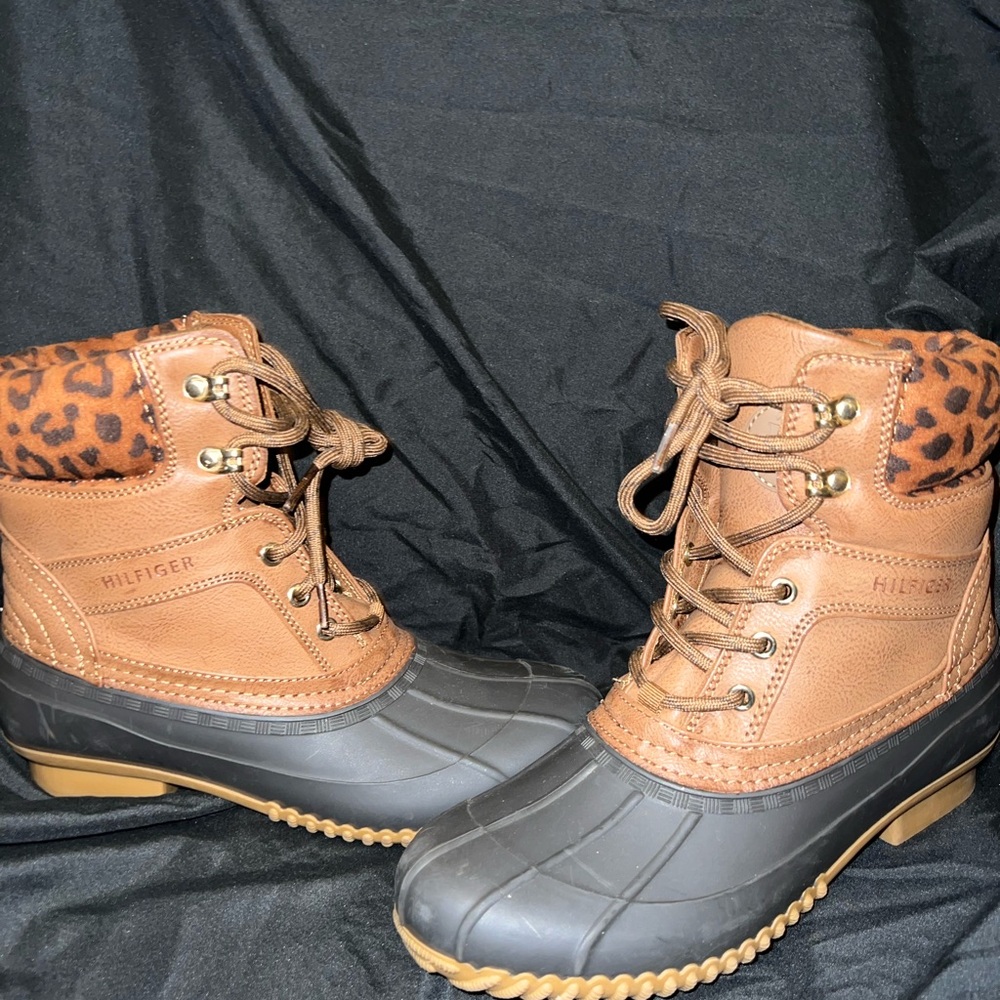 Tommy Hilfiger Cheetah Print Rain Boots